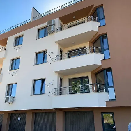 Студио Хил Сити Plovdiv